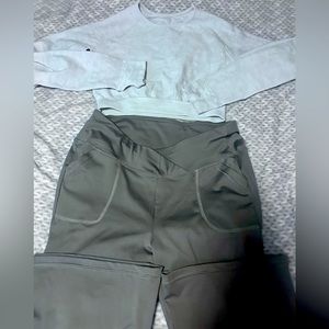 Crop top and grey leggings set off tik tok L/XL